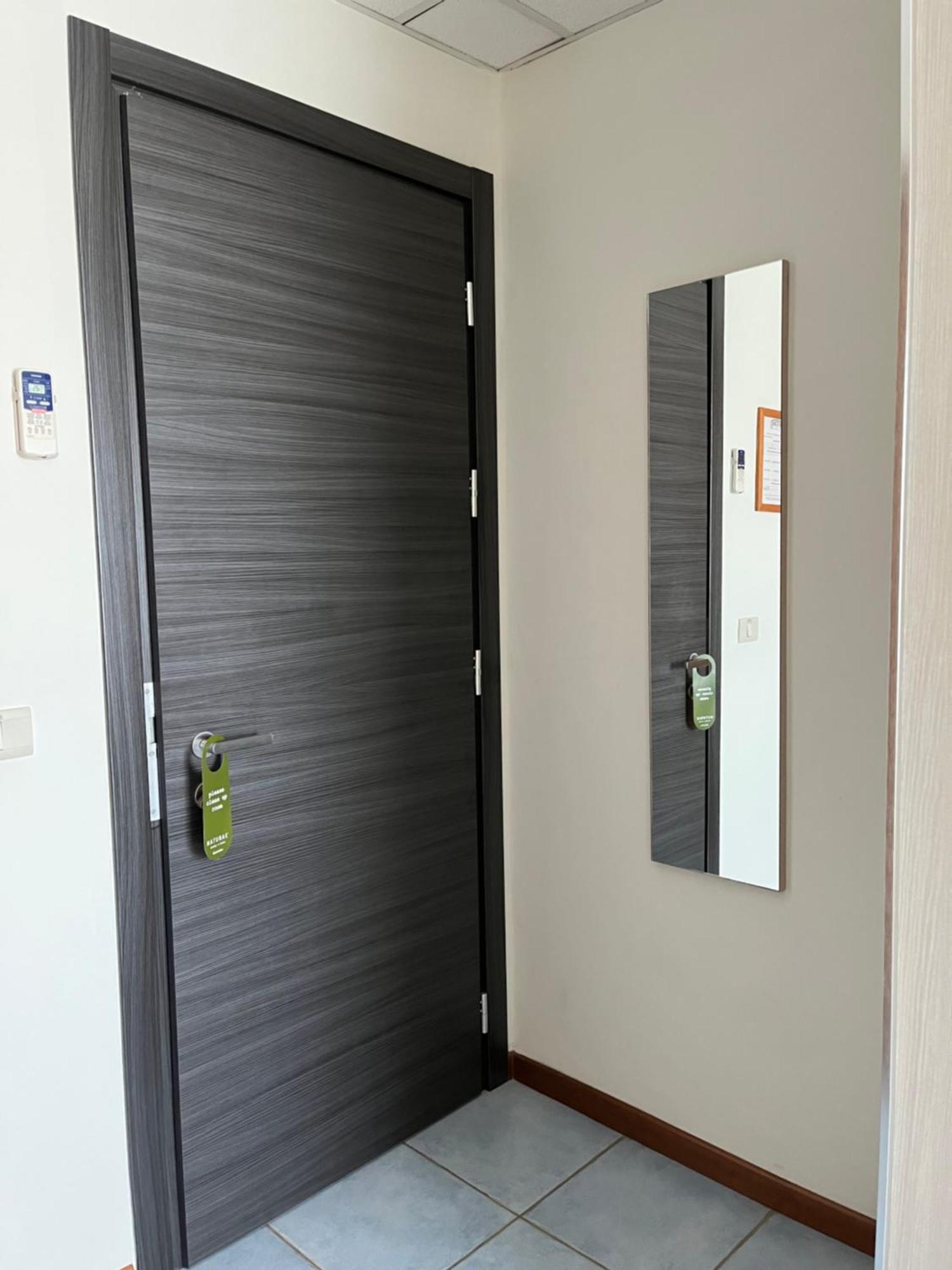 Astoria Hotel Pesaro Bagian luar foto