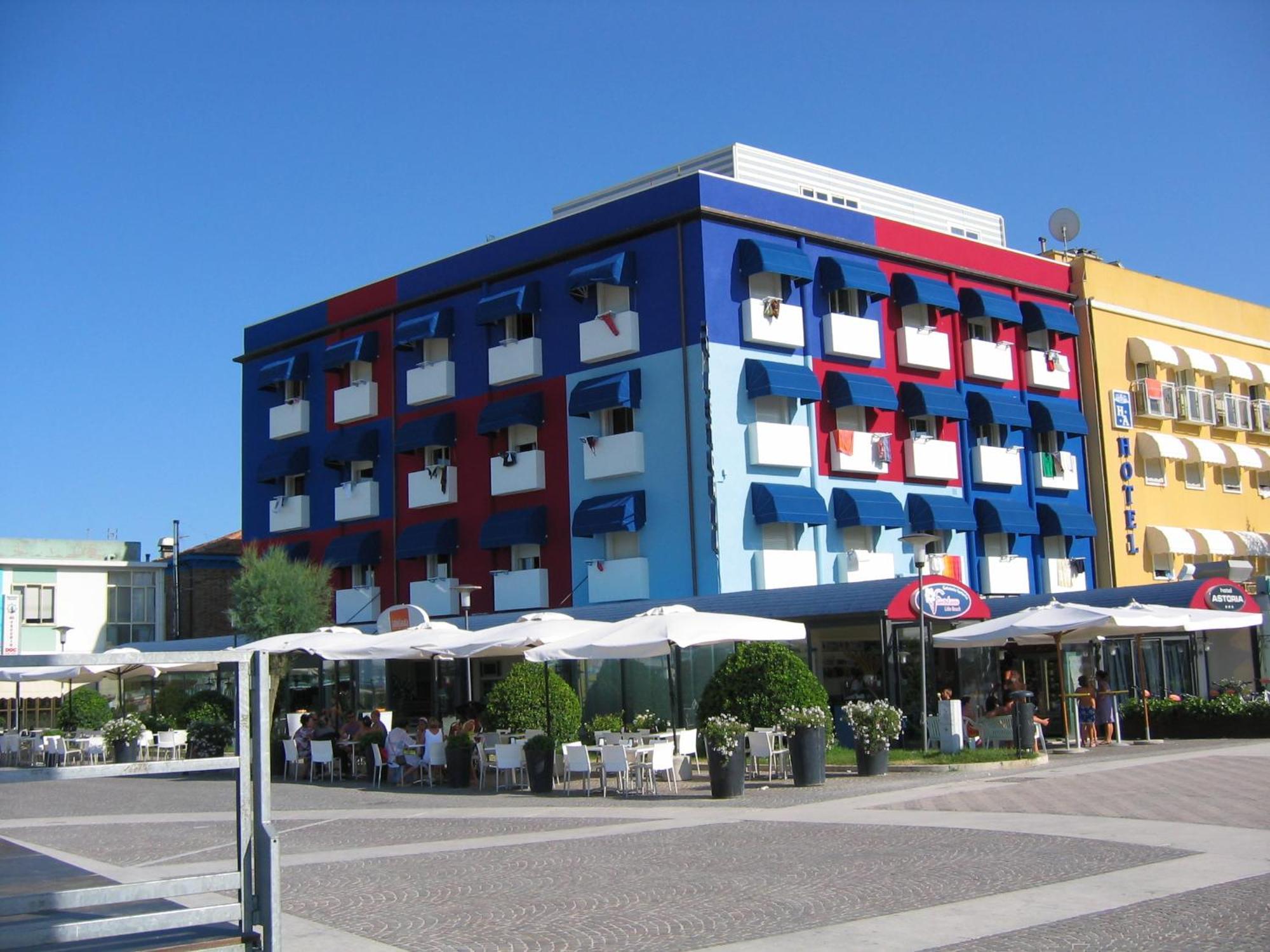Astoria Hotel Pesaro Bagian luar foto