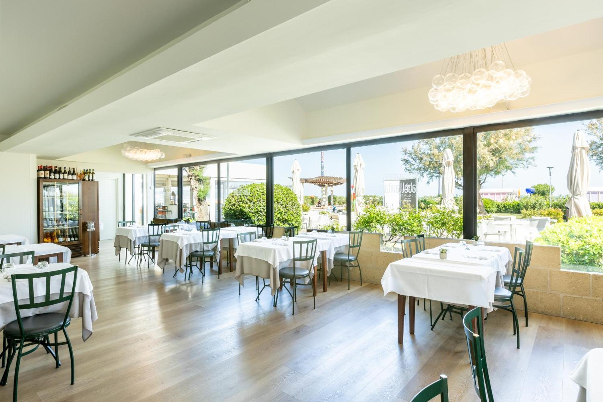Astoria Hotel Pesaro Bagian luar foto
