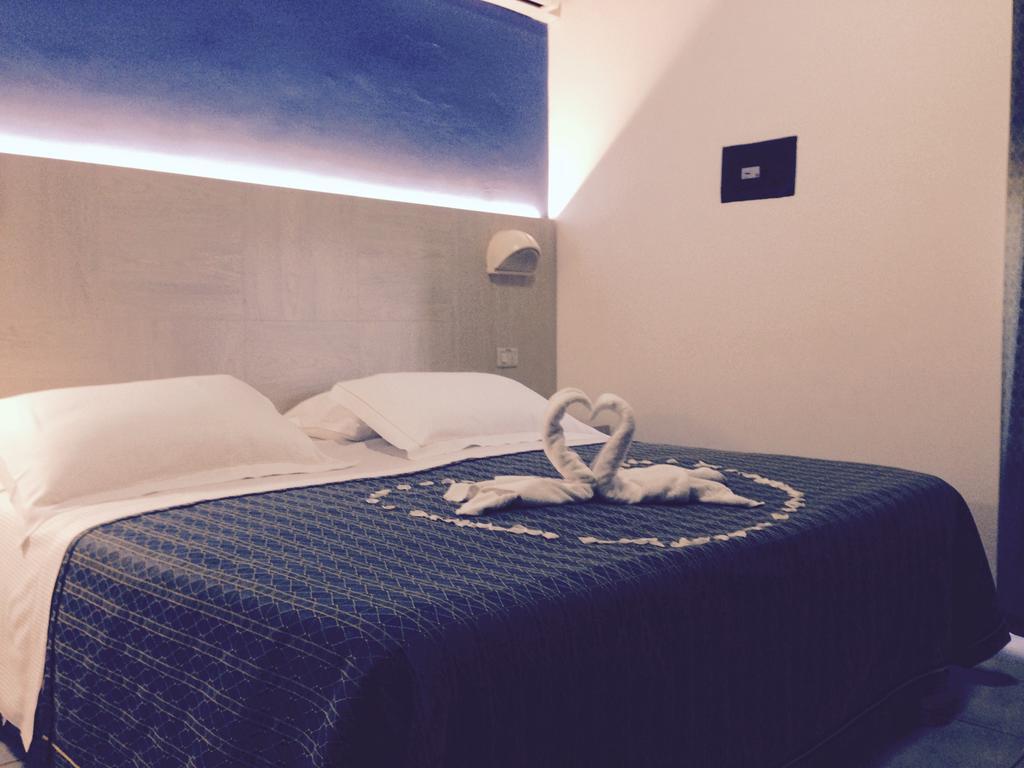 Astoria Hotel Pesaro Bagian luar foto